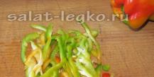 Domates ve salatalık ile Çin lahanası salatası