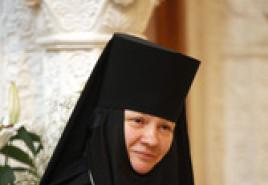 Rahibe Margarita.  Korumalı.  Maxim Kozlov: Tanrı Elena'nın hizmetkarı yerine rahibe Margarita ortaya çıktı.  — Simge her zaman manastırda kaldı