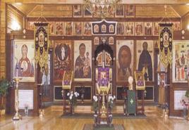 Kunga Apskaidrošanās baznīca Stary Belyayevo Volotskas Jāzepa templī dakšu dievkalpojumu grafikā