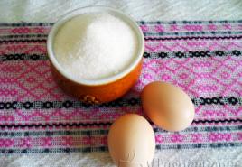 Kako napraviti meringue kod kuće: recepti za beze u pećnici i mikrovalnoj pećnici